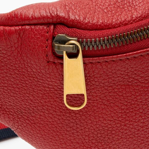 Gucci Leather Logo Large Belt Bag - Picture 9 of 15